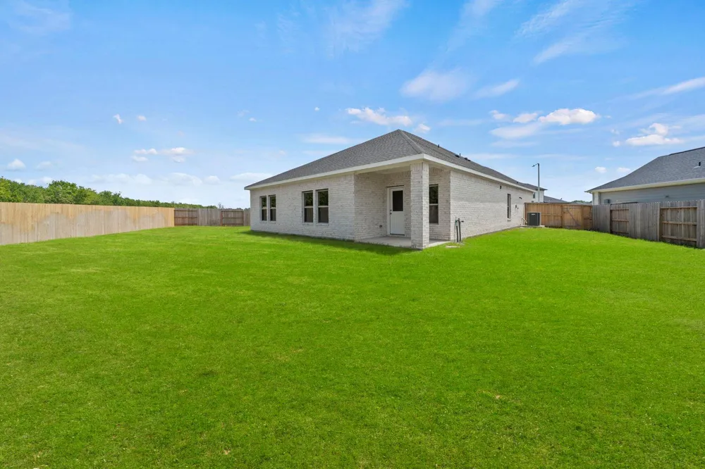 202 Orchard Laurel Drive Alvin, TX 77511