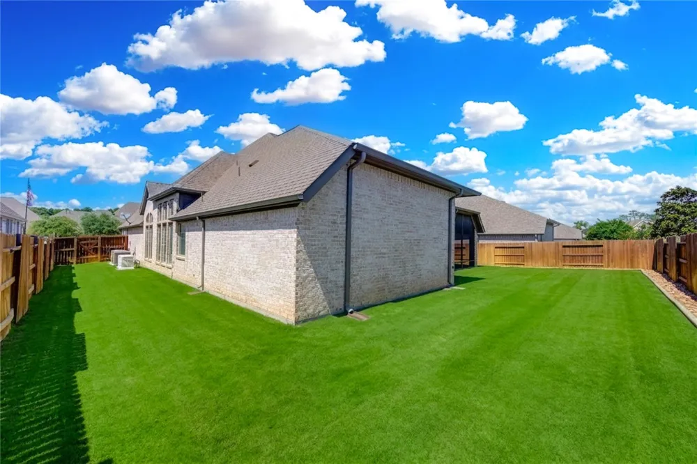 30411 Garden Glenn Court Fulshear, TX 77441