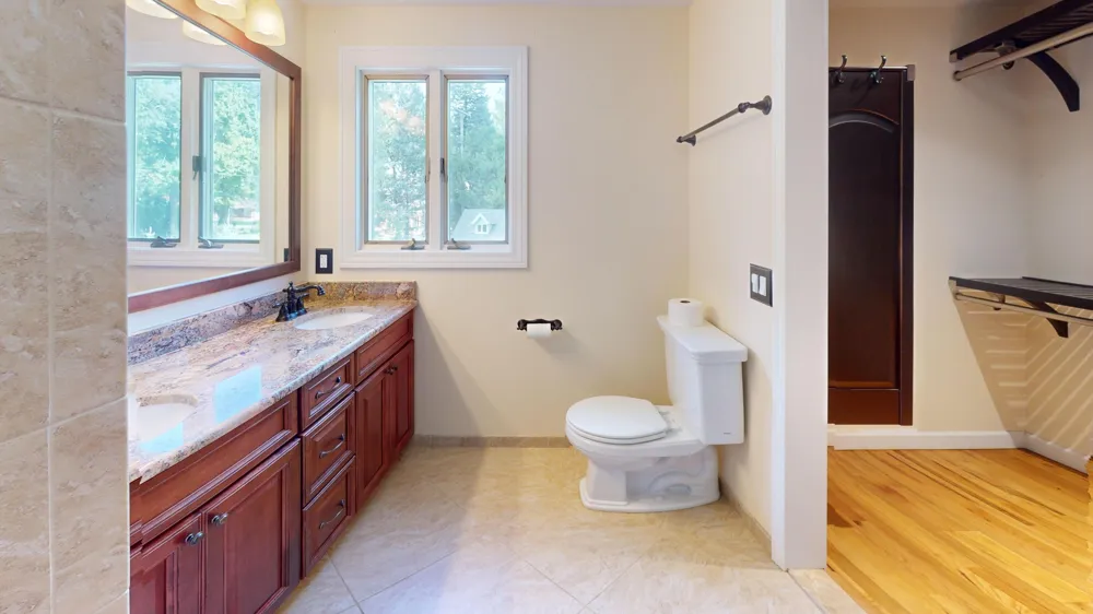 3480 Arrowvale Street Orchard Lake, MI 48324
