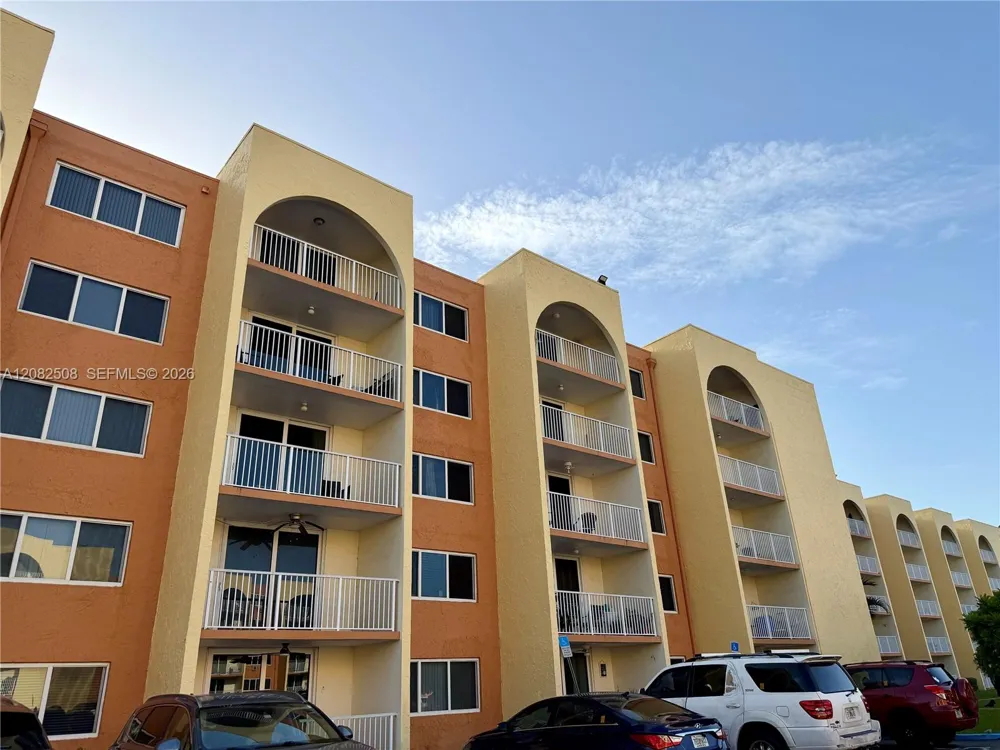 7000 NW 186th St #4-422A Hialeah, FL 33015