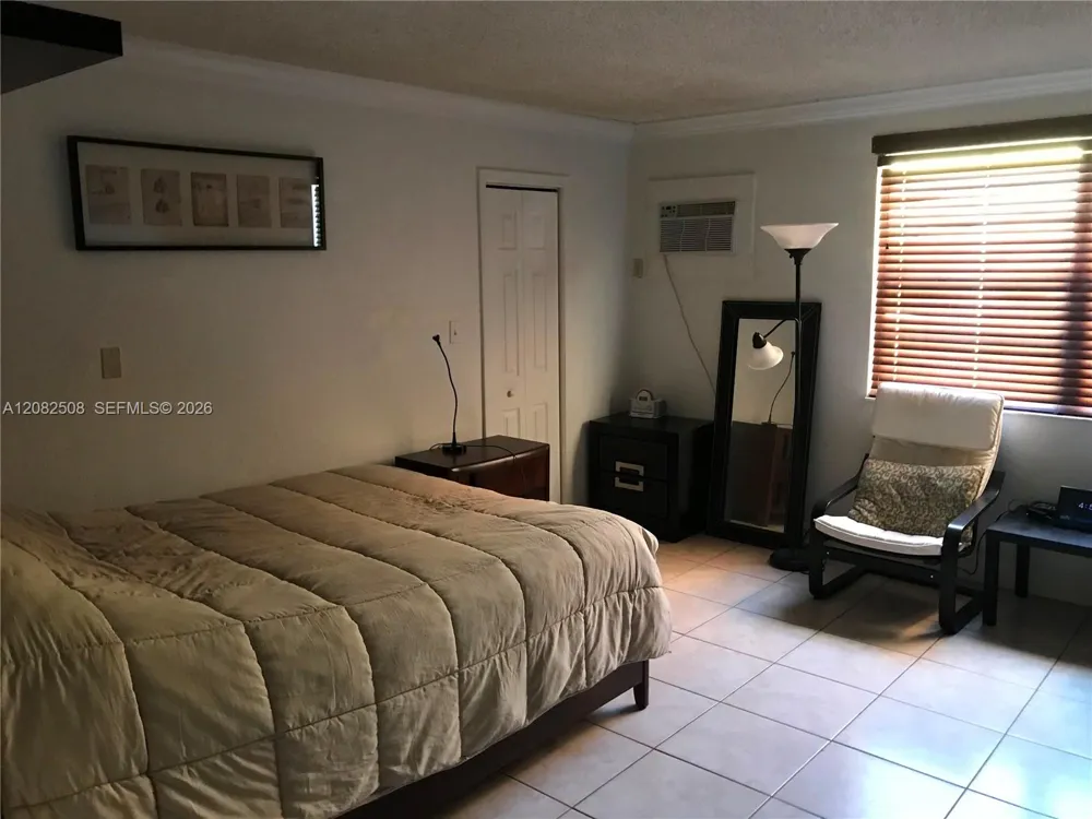 7000 NW 186th St #4-422A Hialeah, FL 33015