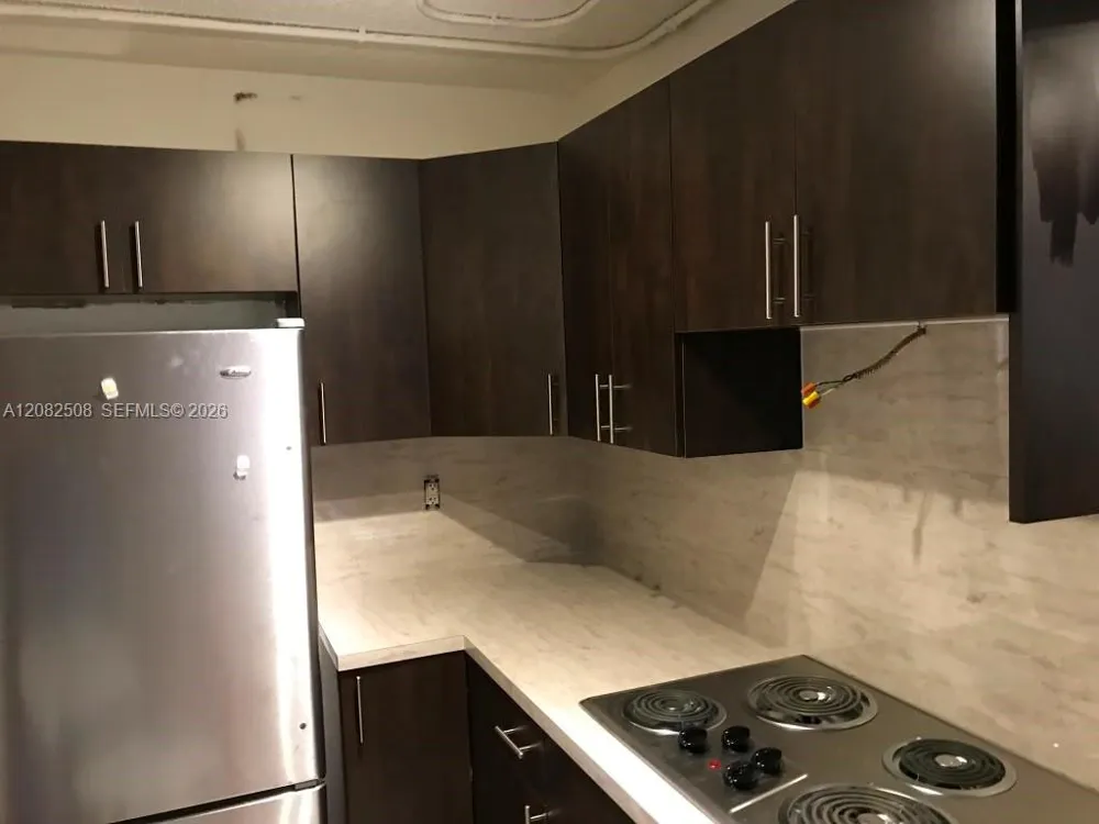 7000 NW 186th St #4-422A Hialeah, FL 33015