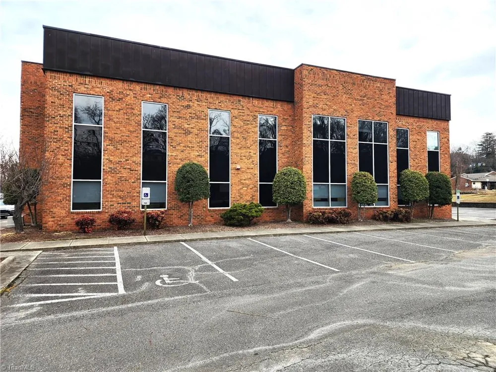 436 Hadley Street Mount Airy, NC 27030