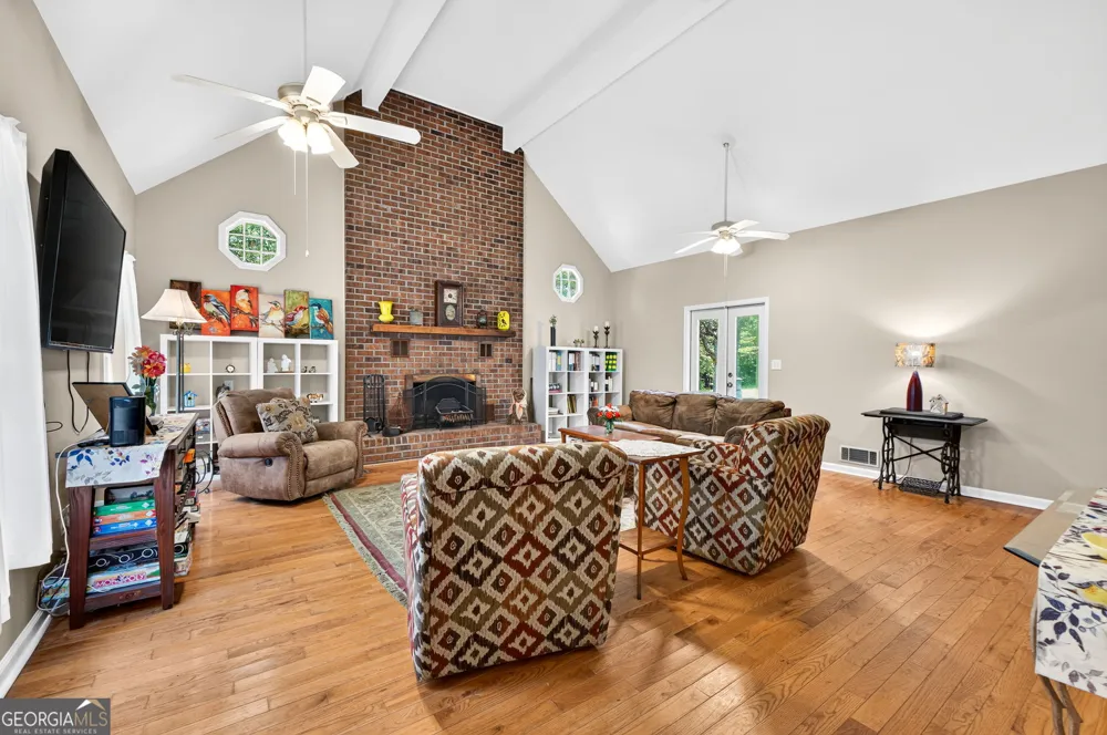 169 Silver Dollar RD Barnesville, GA 30204