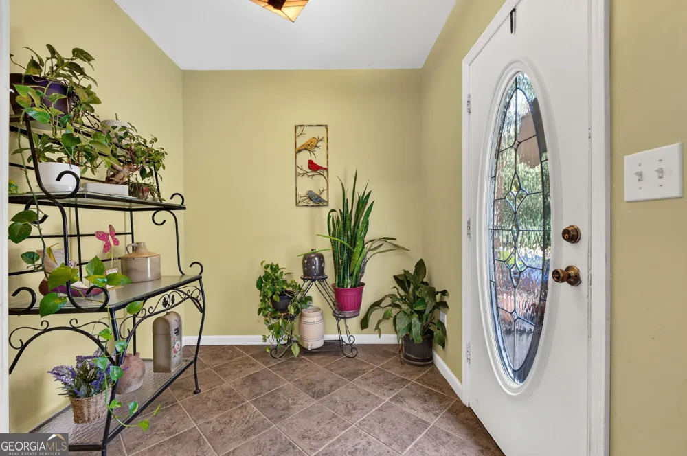 169 Silver Dollar RD Barnesville, GA 30204