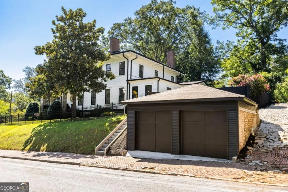 585 Cherokee AVE SE Atlanta, GA 30312