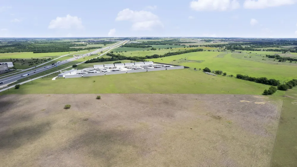 6100 Interstate 35 - 7 Acres Georgetown, TX 78626