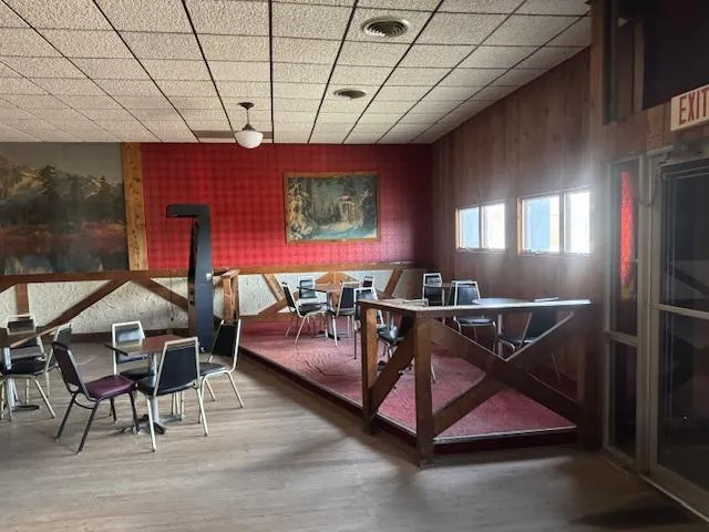 223 E Main St Norwood Young America, MN 55397