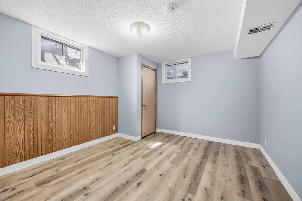 708 California Street NW Hutchinson, MN 55350