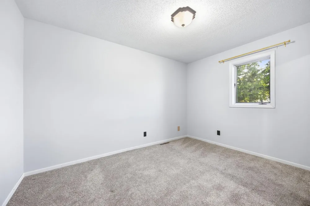 708 California Street NW Hutchinson, MN 55350