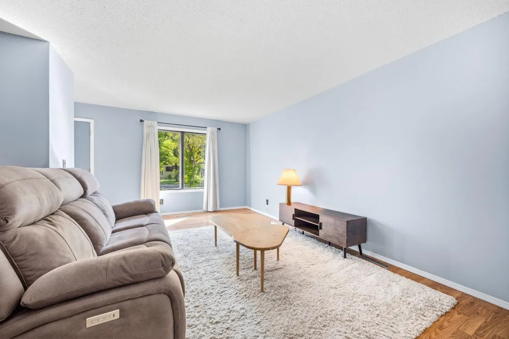 708 California Street NW Hutchinson, MN 55350