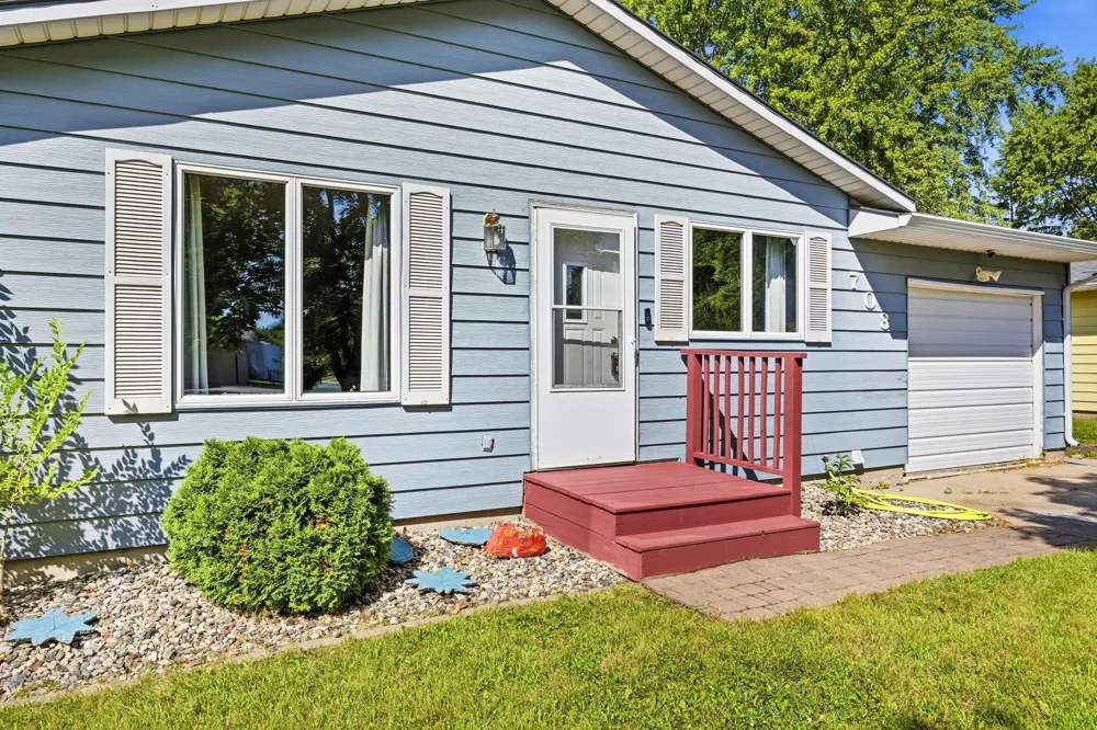 708 California Street NW Hutchinson, MN 55350