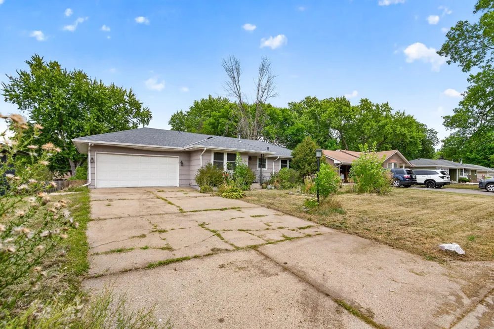 8820 60th Avenue New Hope, MN 55428