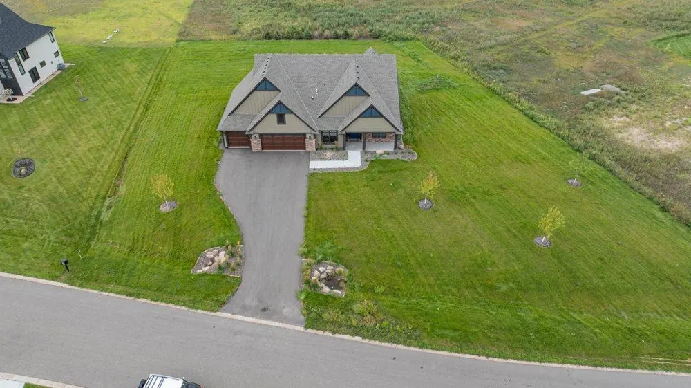 4572 166th Avenue NW Andover, MN 55304