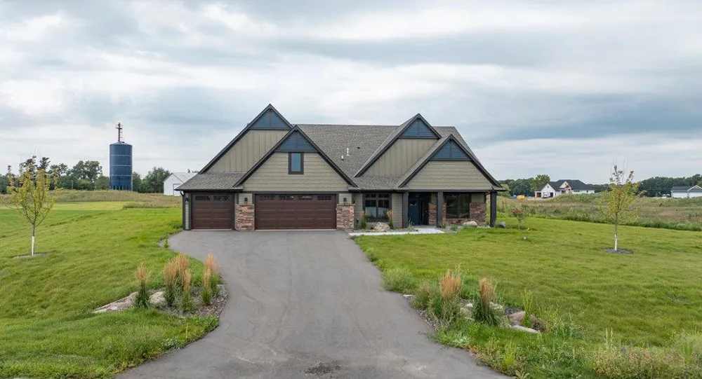 4572 166th Avenue NW Andover, MN 55304