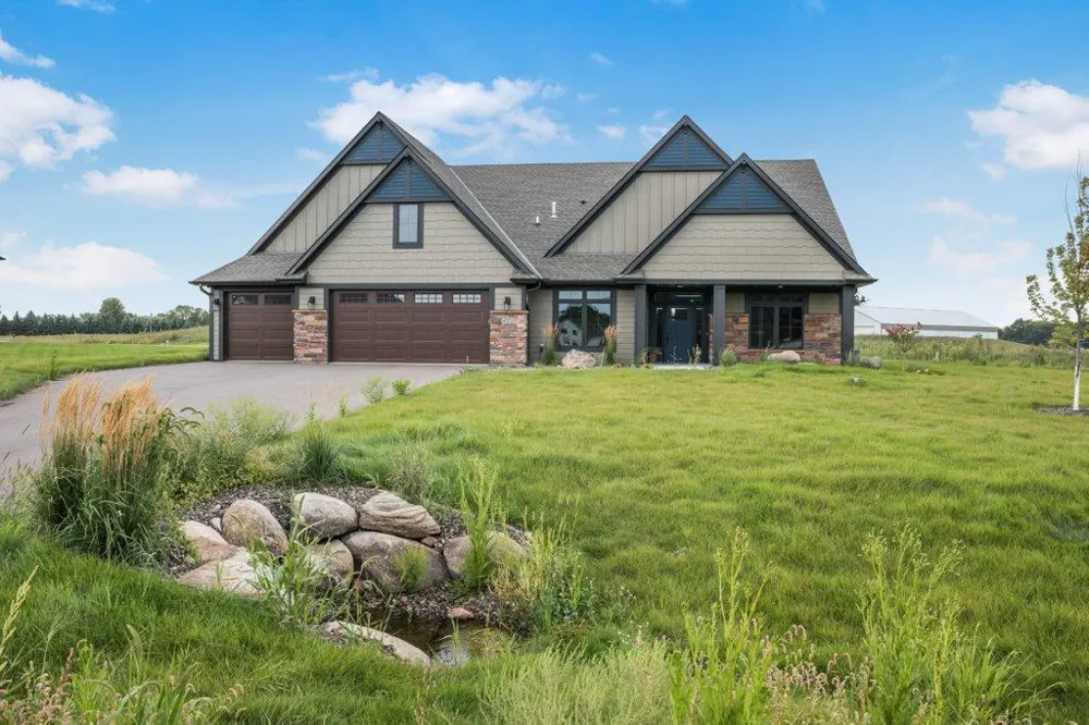 4572 166th Avenue NW Andover, MN 55304