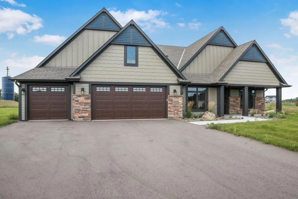 4572 166th Avenue NW Andover, MN 55304