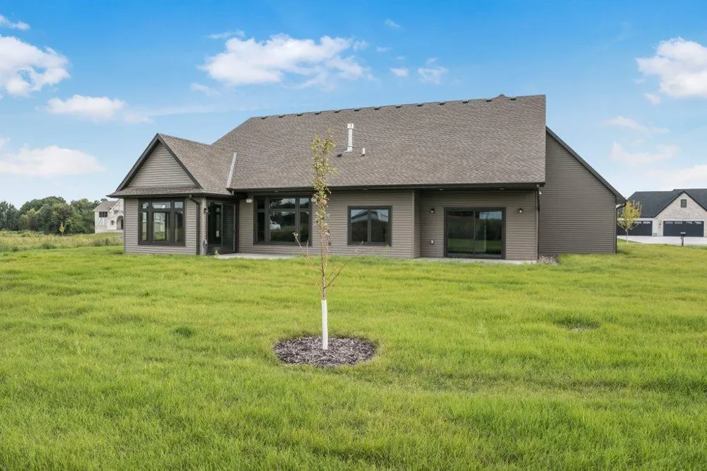 4572 166th Avenue NW Andover, MN 55304