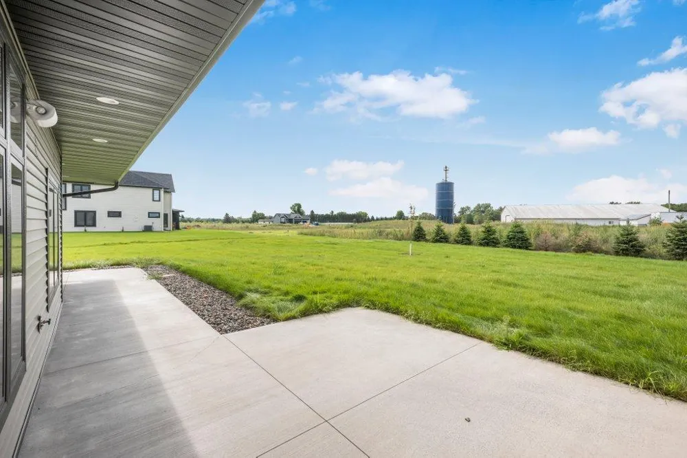 4572 166th Avenue NW Andover, MN 55304