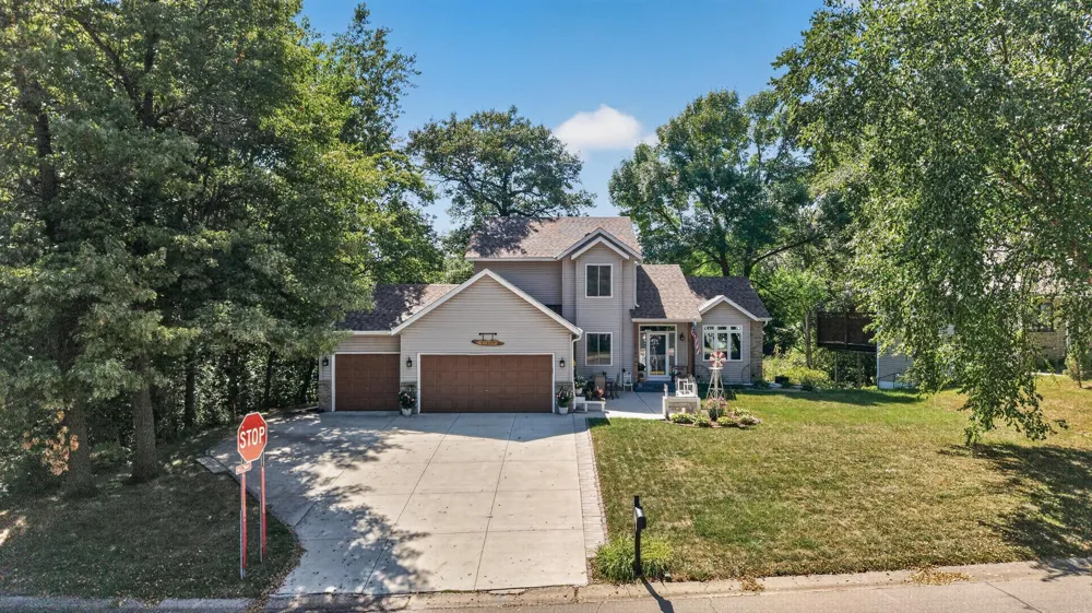 11248 193rd Avenue NW Elk River, MN 55330