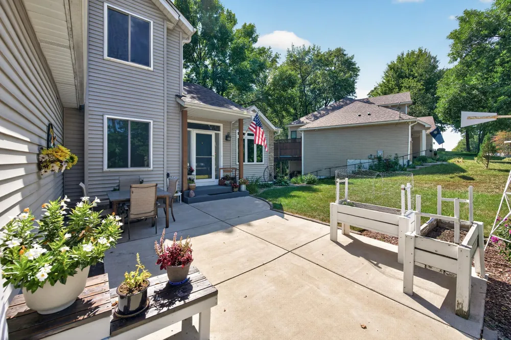 11248 193rd Avenue NW Elk River, MN 55330
