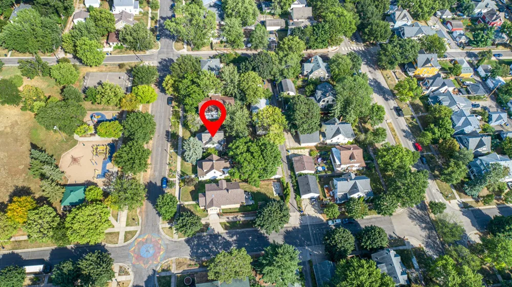 1716 Iglehart Avenue Saint Paul, MN 55104