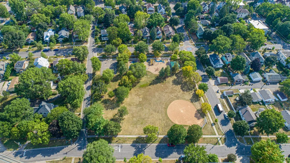 1716 Iglehart Avenue Saint Paul, MN 55104