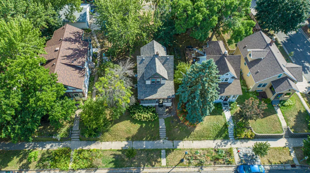 1716 Iglehart Avenue Saint Paul, MN 55104