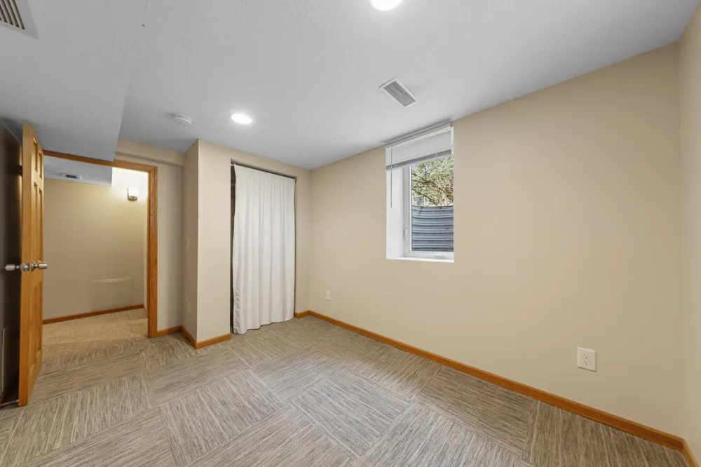 1716 Iglehart Avenue Saint Paul, MN 55104