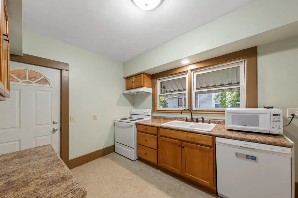 1716 Iglehart Avenue Saint Paul, MN 55104