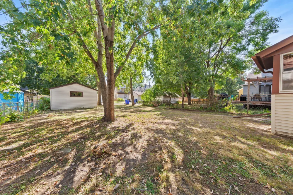 1716 Iglehart Avenue Saint Paul, MN 55104