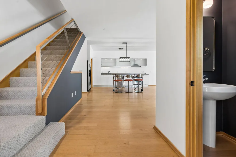 2818 Aldrich Avenue S #5 Minneapolis, MN 55408