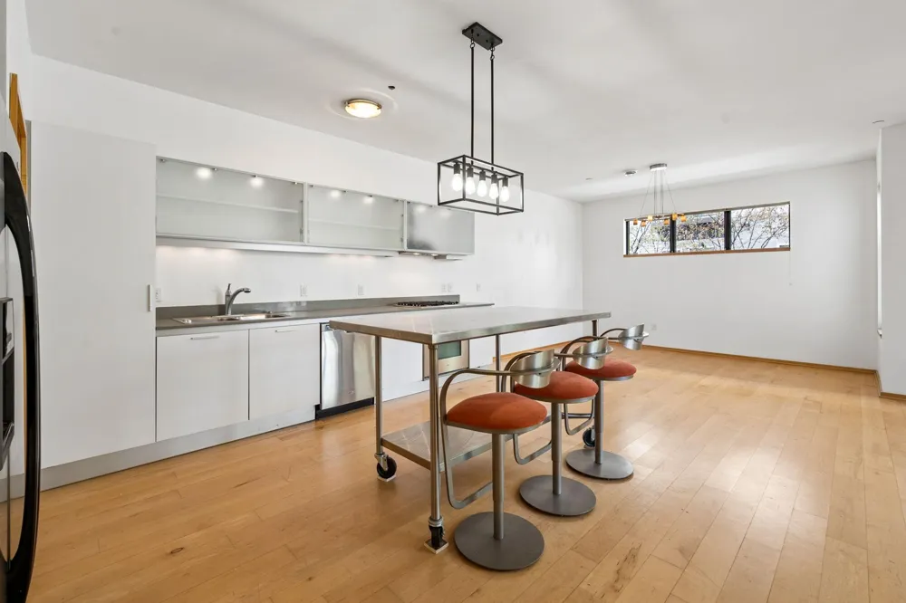 2818 Aldrich Avenue S #5 Minneapolis, MN 55408