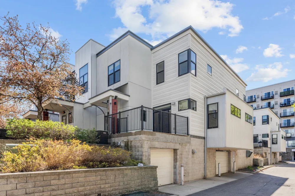 2818 Aldrich Avenue S #5 Minneapolis, MN 55408