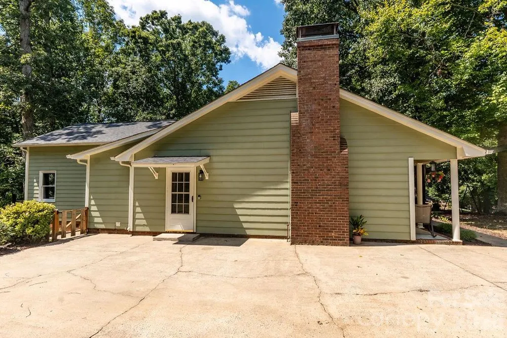 309 Treeline Drive Belmont, NC 28012