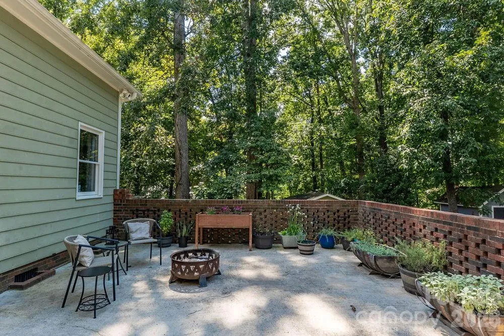 309 Treeline Drive Belmont, NC 28012