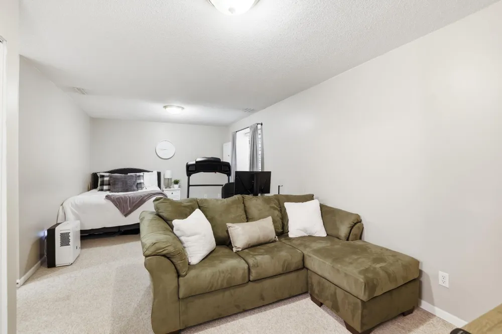 2078 Mainstreet Hopkins, MN 55343
