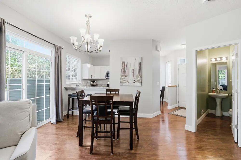 2078 Mainstreet Hopkins, MN 55343