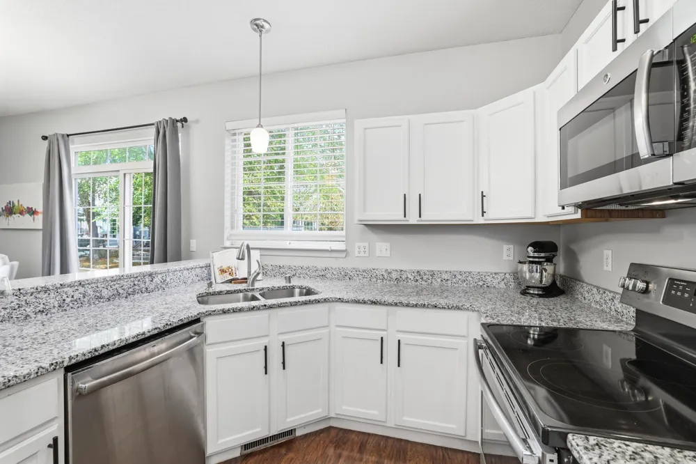 2078 Mainstreet Hopkins, MN 55343