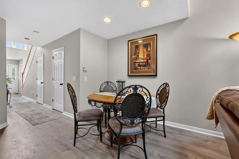 2408 Viola Heights Drive NE Rochester, MN 55906