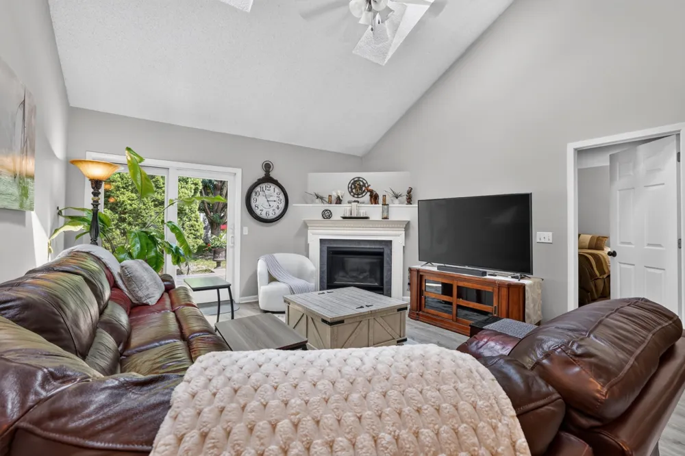 2408 Viola Heights Drive NE Rochester, MN 55906