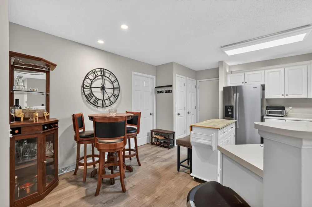 2408 Viola Heights Drive NE Rochester, MN 55906