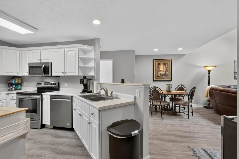 2408 Viola Heights Drive NE Rochester, MN 55906