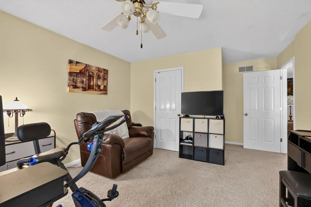 2408 Viola Heights Drive NE Rochester, MN 55906