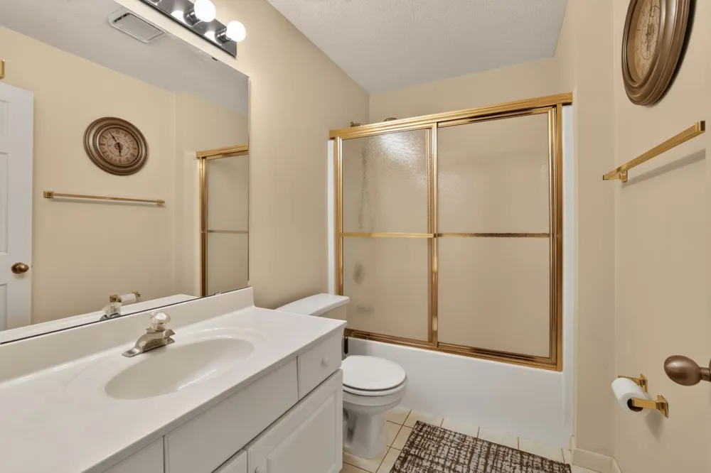 2408 Viola Heights Drive NE Rochester, MN 55906