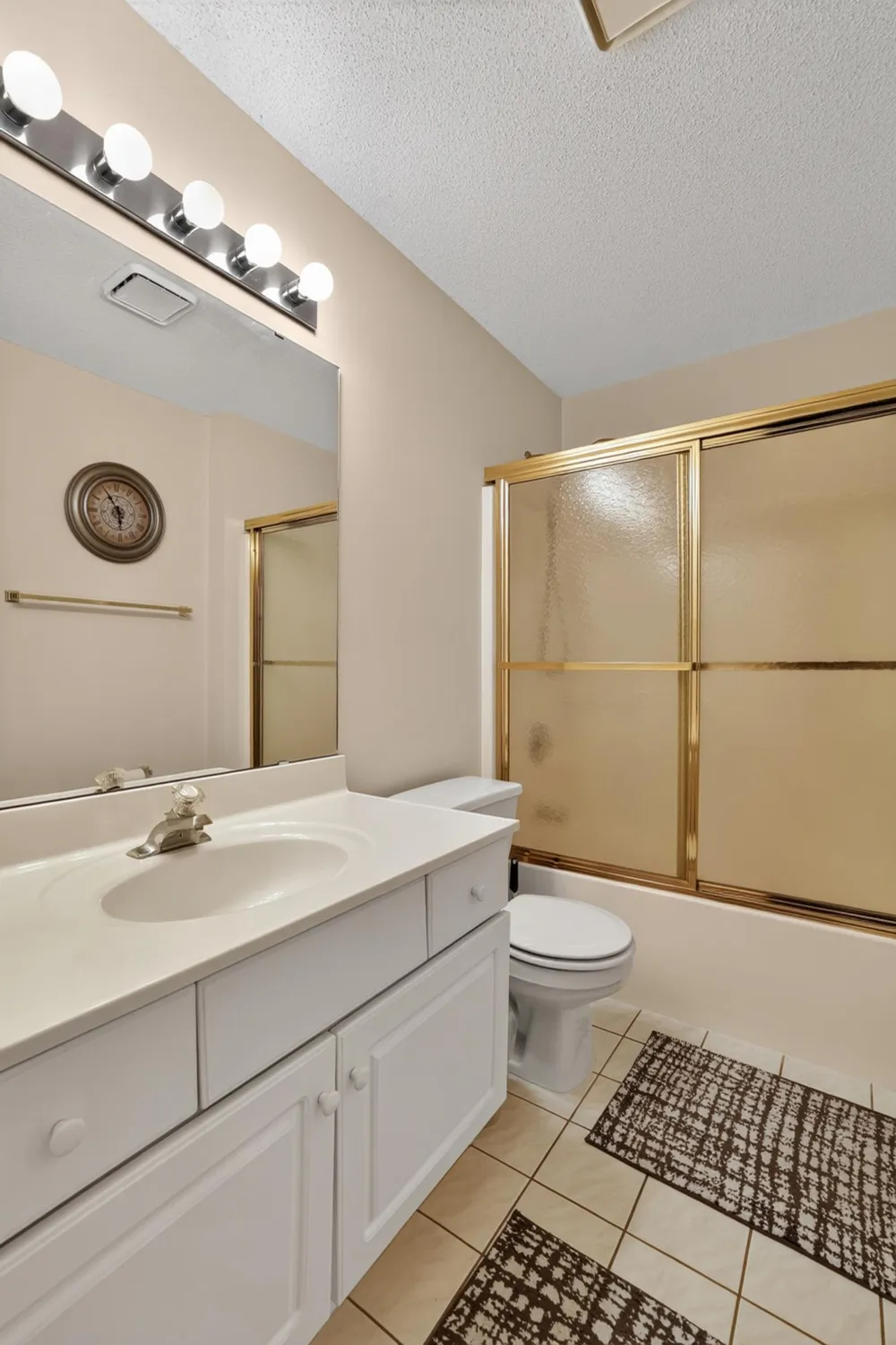 2408 Viola Heights Drive NE Rochester, MN 55906