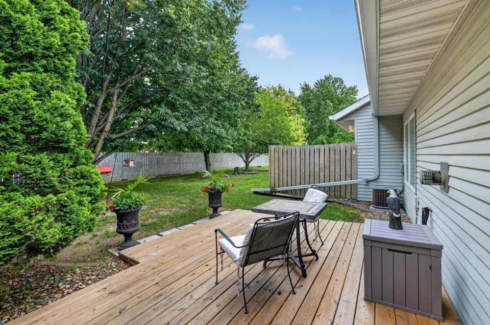 2408 Viola Heights Drive NE Rochester, MN 55906
