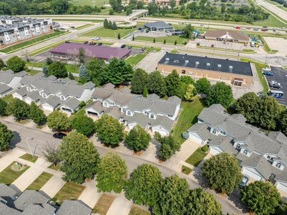 2408 Viola Heights Drive NE Rochester, MN 55906