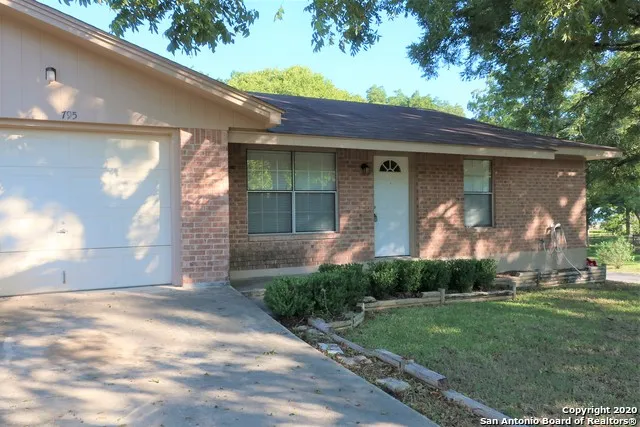 795 ALBERT ST New Braunfels, TX 78130
