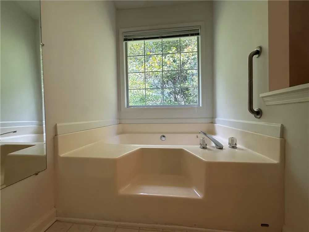 1747 Forest Chase Lane Duluth, GA 30097